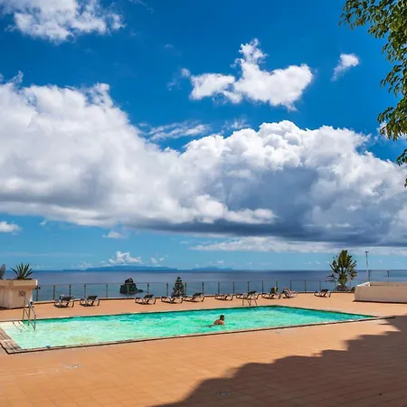 Pool And Incredible Sea View Do Mar I